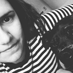 Meet your Posher, Leticia